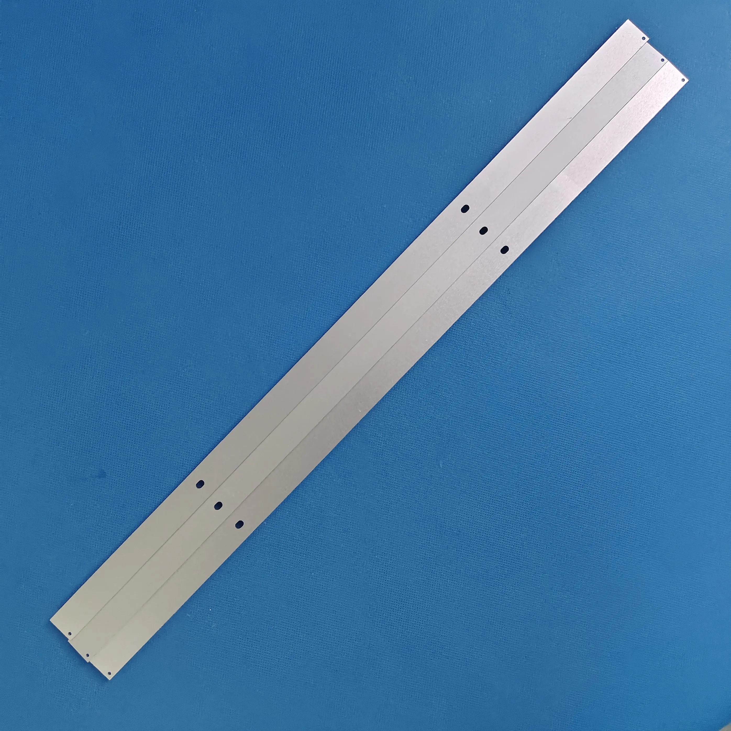 LED Backlight Strip for 28DM2000 28DM3500 LE-2822 VORTEX LEDV