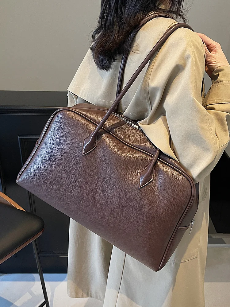 Large Capaci Bag Women Autumn and Winter Retro 2024 New Simple Shoulder Bag This Year Popular Work Commuting Pillow Bag