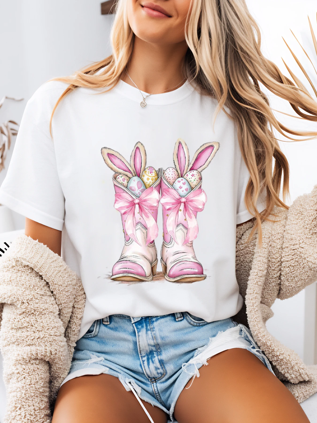 

Easter Bunny Boots Print T-Shirt Easter Women Casual Outfit White Plus-Size