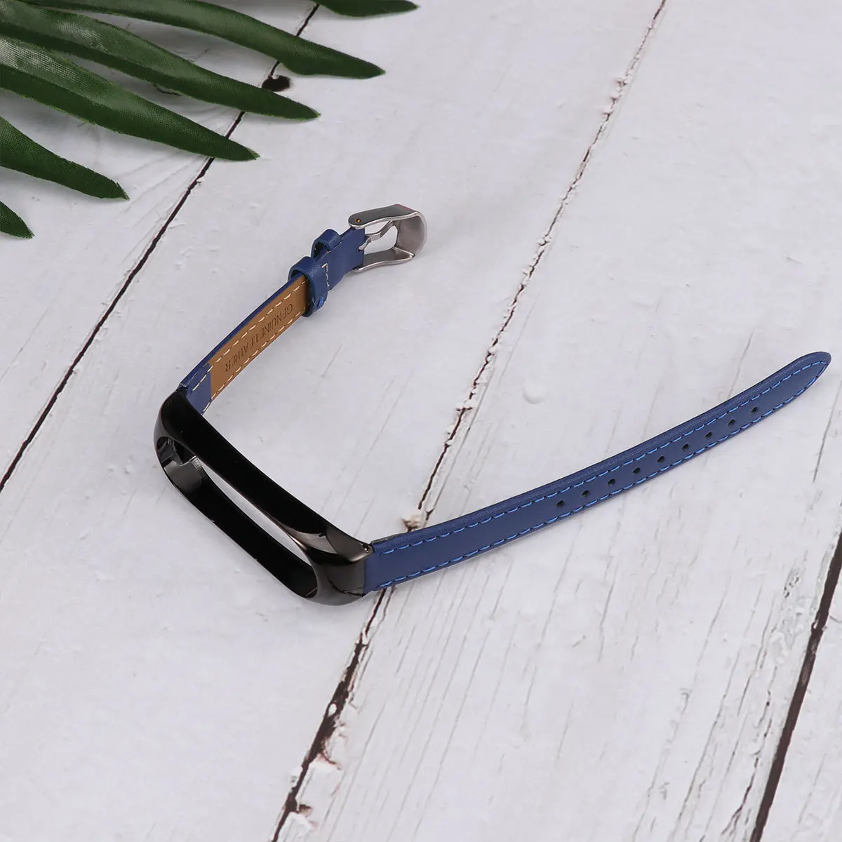 

1pc Alloy Cowhide Watch For 4 Blue Replacement Strap Comfortable Fit Bracelet Strap For Band 4