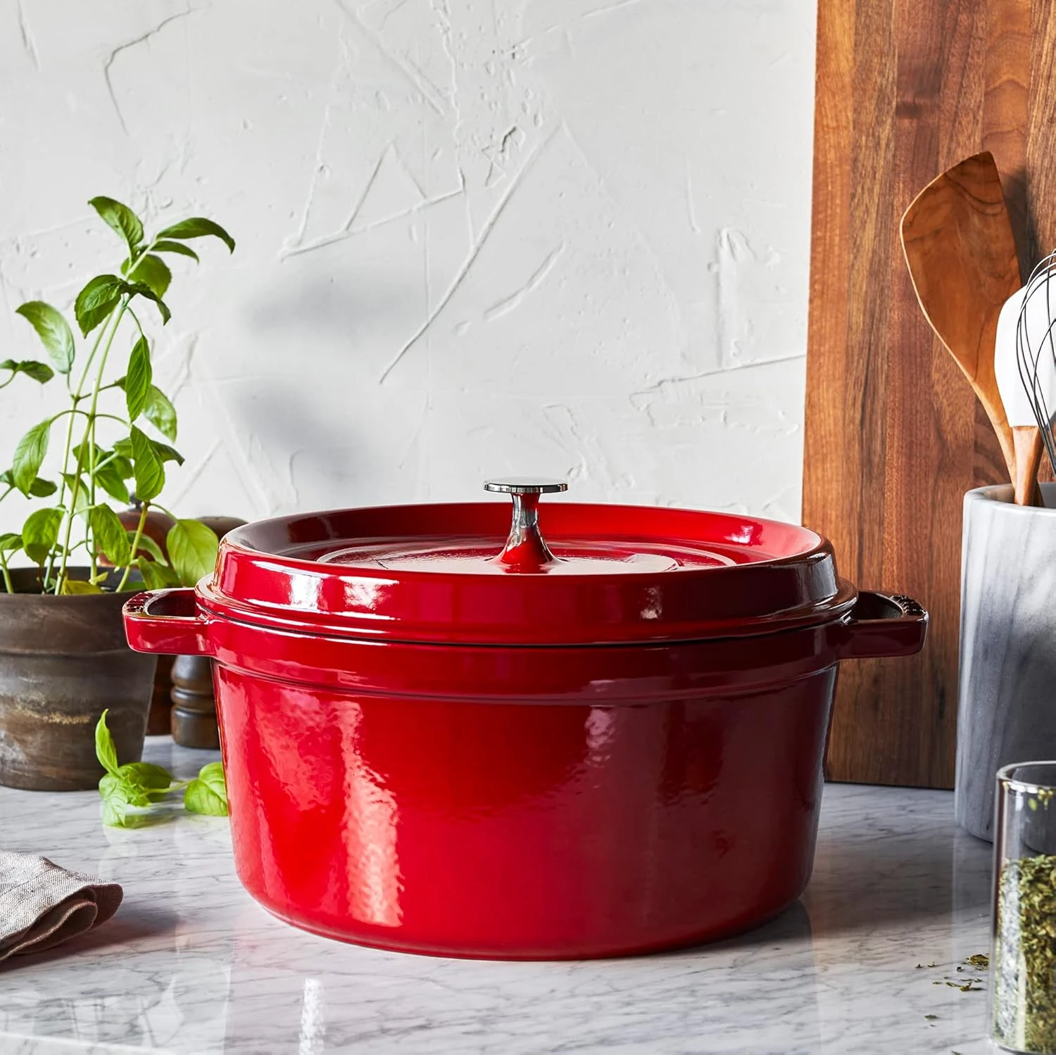 Iron 7-qt Round Cocotte - Cherry