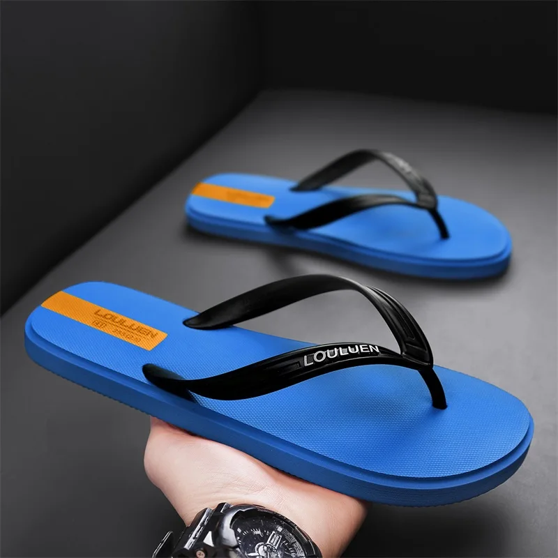 Hot Style Men's Flip-flops Fashion Versatile Mens Sandal Slipper Light Men Beach Shoe Trendy Mens Sandal Anti-slip Slipper