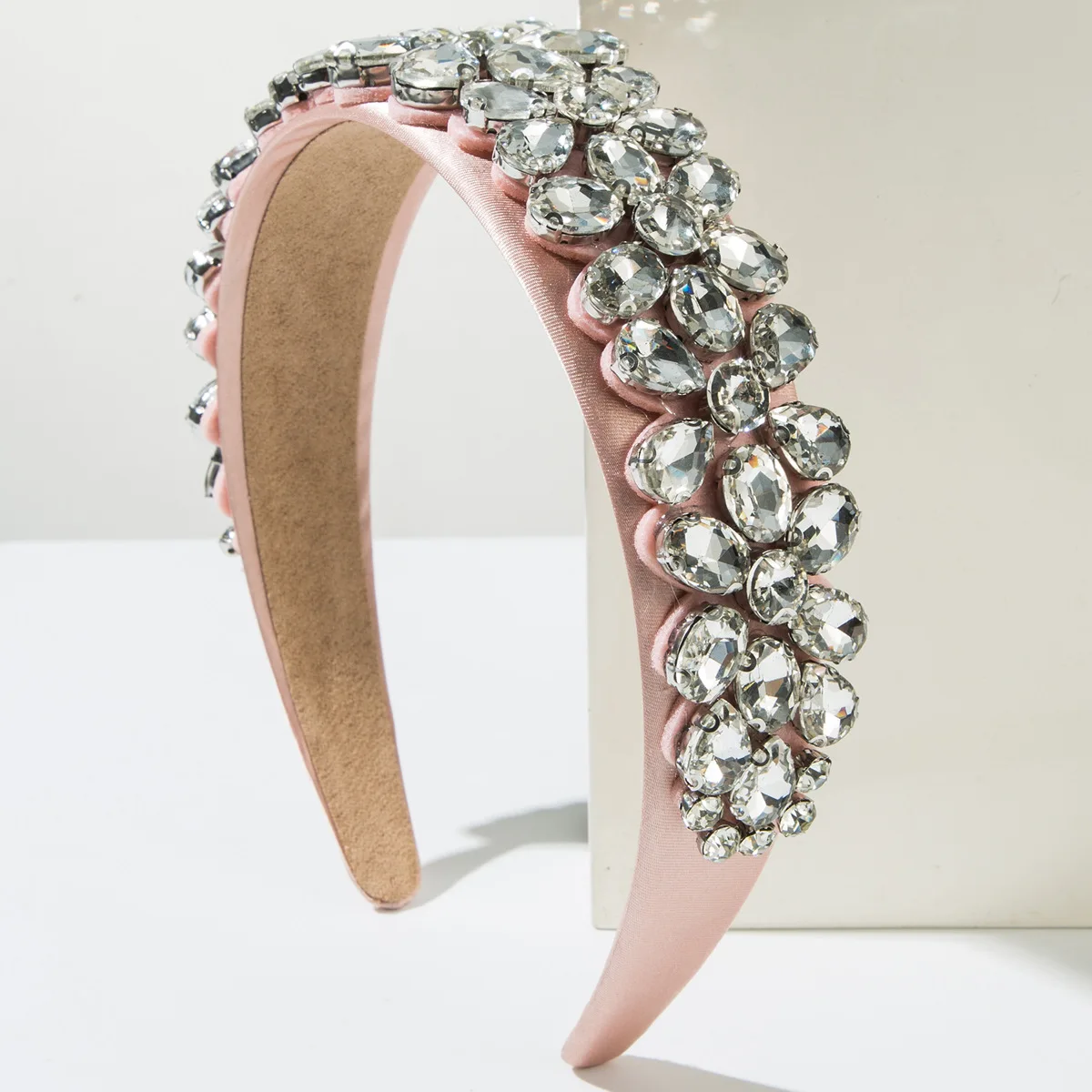 nova-tiara-de-luxo-leve-com-diamantes-barrocos-acessorio-de-cabelo-para-festas-super-brilhante-e-deslumbrante-com-diamantes-completos-e-design-de-alta-qualidade