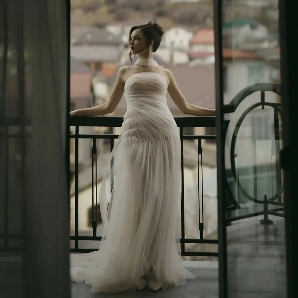 Customized Charming Strapless Sleeveless Sleeveless A-line with Scarf Sweep Train Wedding Dresses Pleated Tulle New Bridal Gowns