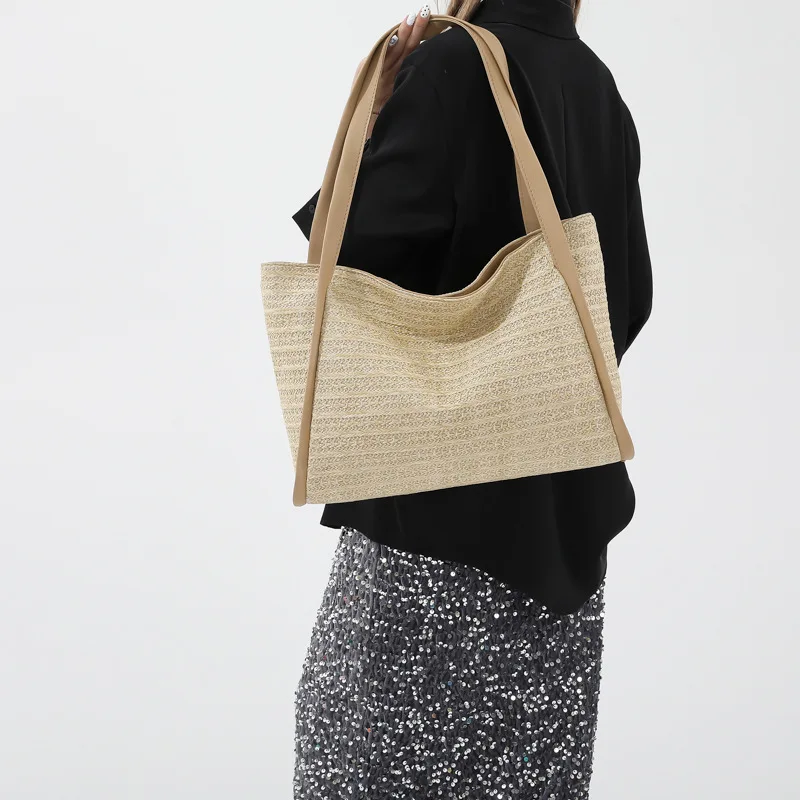 Straw Beach Large Capacity Women's Bag2024New Fashionable Woven Small Bag Fashionable Stylish Hand-Held Tote Shoulder Bag