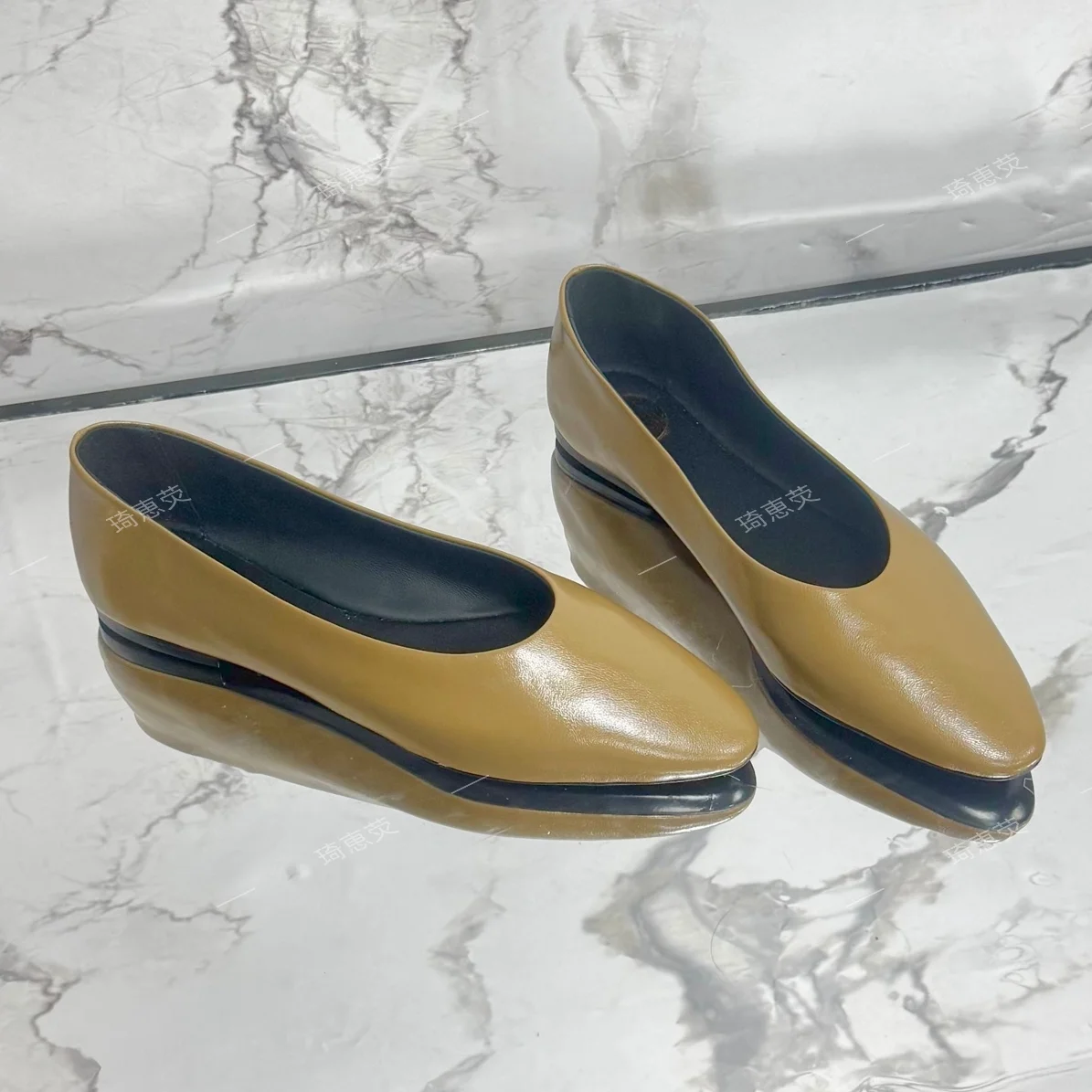 2026 Early Spring New Arrival Stylish Round-Toe Flat Pumps Genuine Leather Comfortable and Versatile Slip-On Ballet Flats