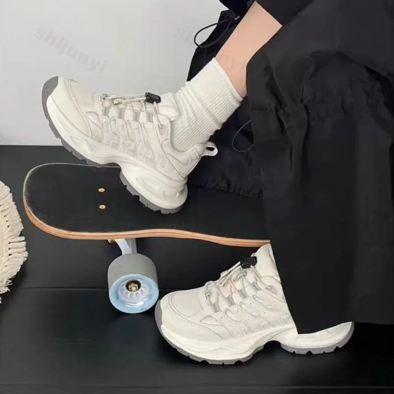 المرأة حذاء للسير مسافات طويلة 2025 الخريف جديد عادية الرياضة في الهواء الطلق احذية الجري عدم الانزلاق الارتفاع زيادة أحذية مفلكنة مريحة #1