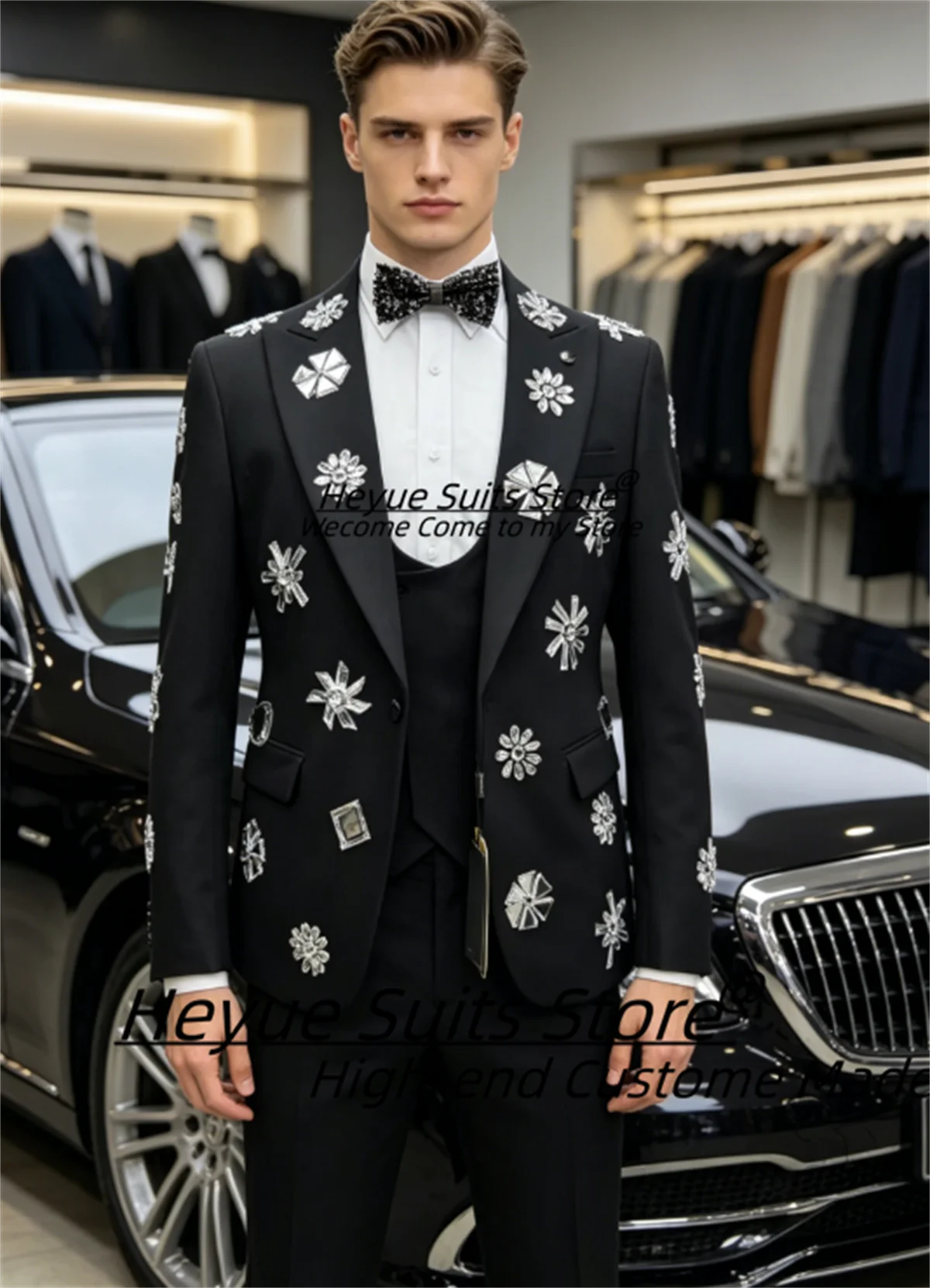 Luxurious Silver Floral Rhinestone Embroidery Men Suits Customized Slim Peak lapel groom Wedding Tuxedos 3 Pcs Sets Traje Hombre