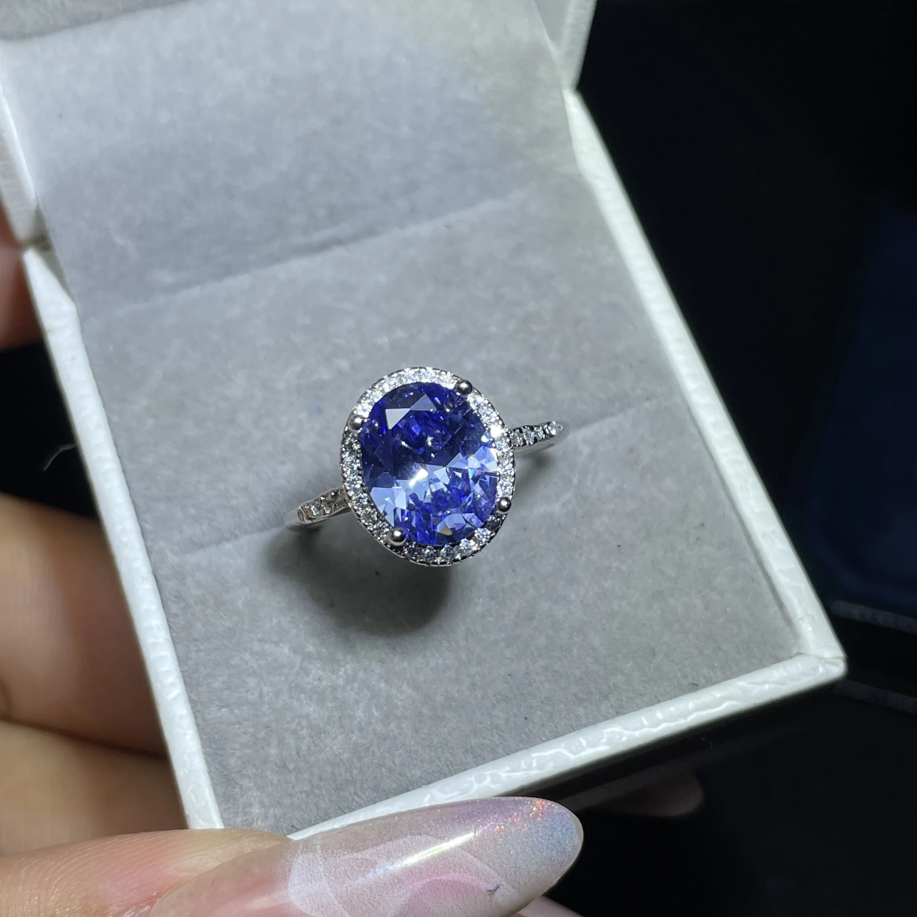 Rainbow Series S925 Pure Silver Engraved Sapphire Floral Ring - Luxurious and Versatile Gift for Your Girlfriend