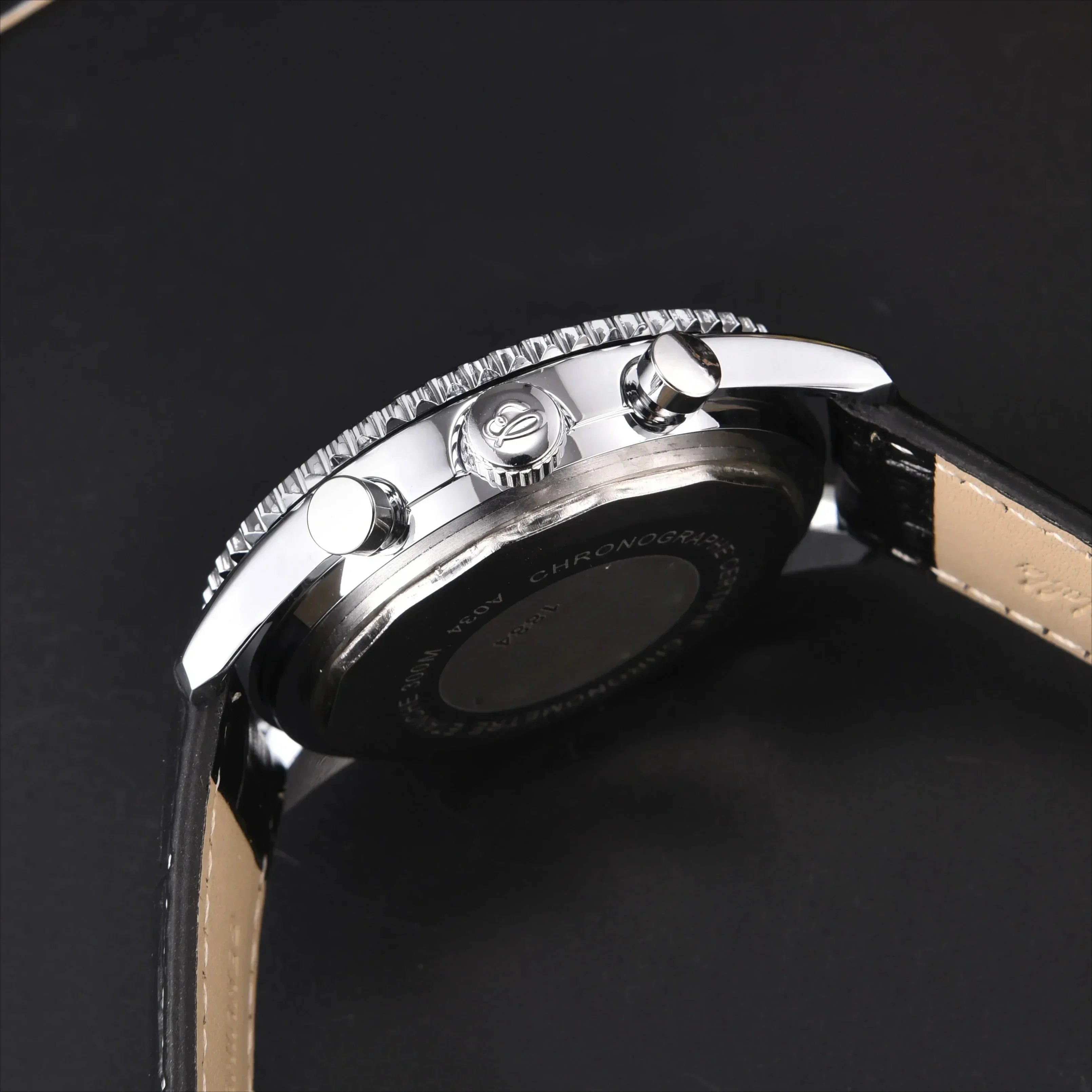 夜光カレンダー防水多機能ファンシーラウンド自動巻き腕時計ステンレス腕時計高級クォーツ時計トレンドメンズ腕時計