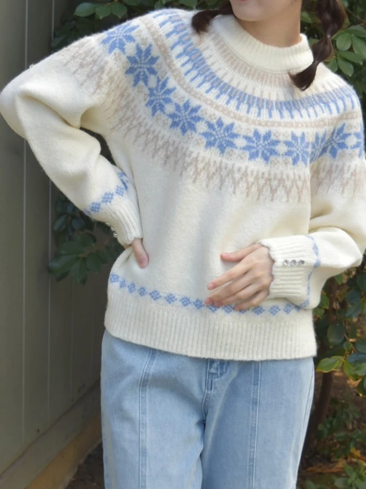 

Мягкий вязаный свитер с узором в виде снежинок, с длинными рукавами, повседневный пуловер с круглым вырезом, из полиэфирного волокна, для зимнего ежедневного ношения, для женщин.