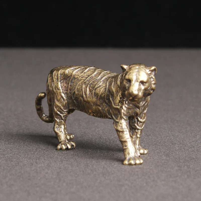 Brass Tiger Figurines Tabletop Paperweight Ornaments Zodiac Tiger Desk Ornaments Tea Pet Bronze Ware Miniatures for Home