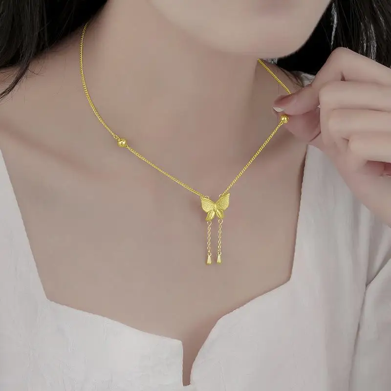1 Stück vergoldete Schmetterlings-Anhänger-Halskette mit verstellbarer Kette, zierliche Anhänger, Geschenke für Frauen zum täglichen Tragen – Detail 2