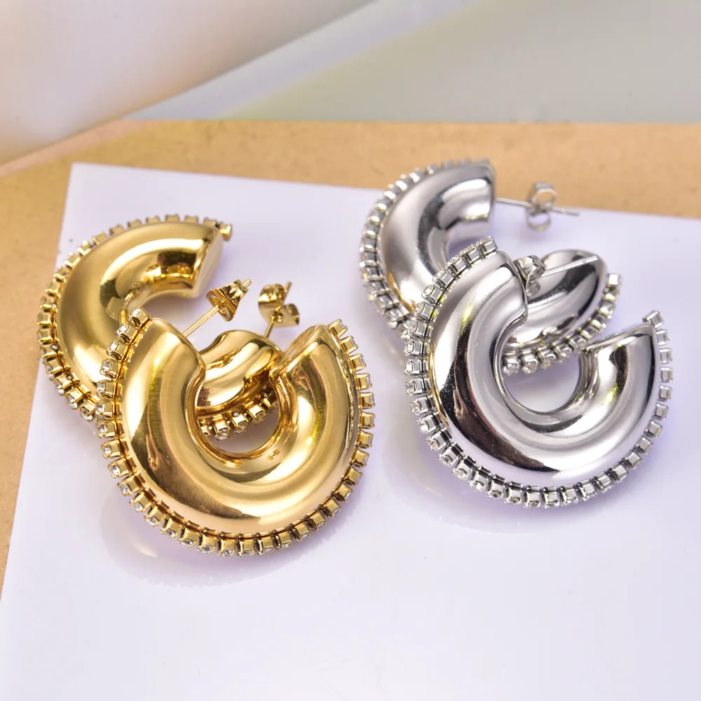 

E01 Zircon trim smooth hollow stainless steel plated 18-karat gold earrings