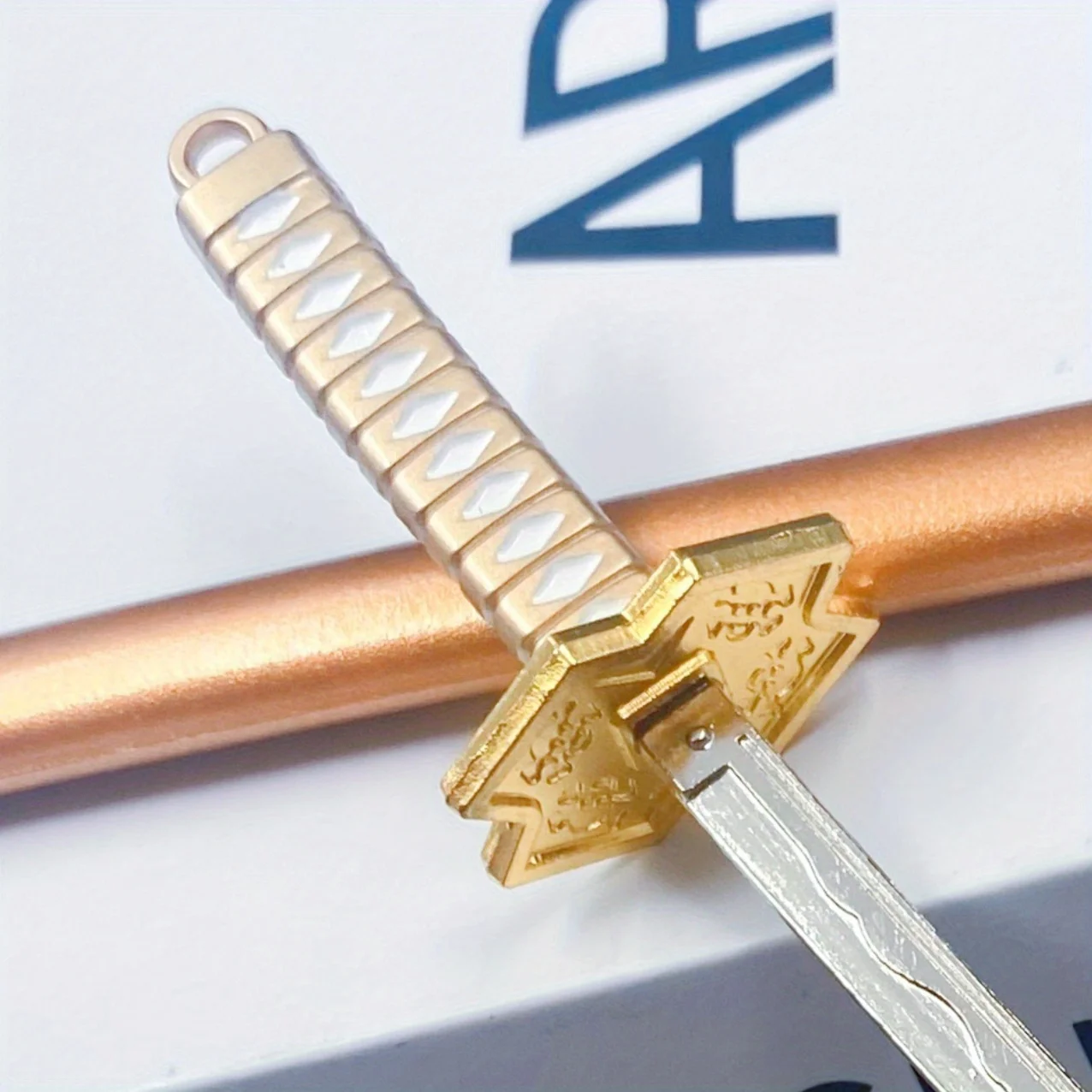 5.9inch 15cm Bleach Katana Fake Sword Aizen Metal Ninja Knife Blade Kurosaki Ichigo Real Size Japanese Katana Samurai Sabre Toy