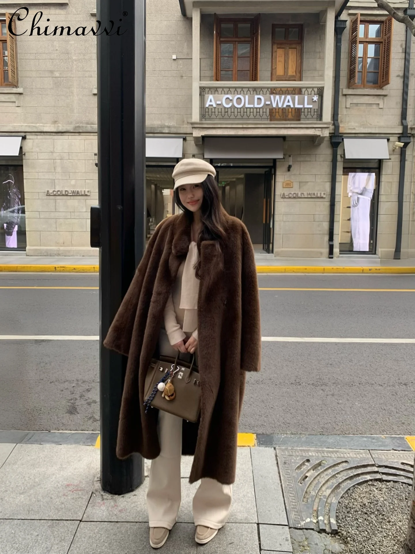 التصميم الأصلي الراقية صديقة للبيئة معطف فرو المنك ملابس الشتاء الجديدة الفاخرة المرأة الدافئة فضفاضة طويلة فو الفراء سترة