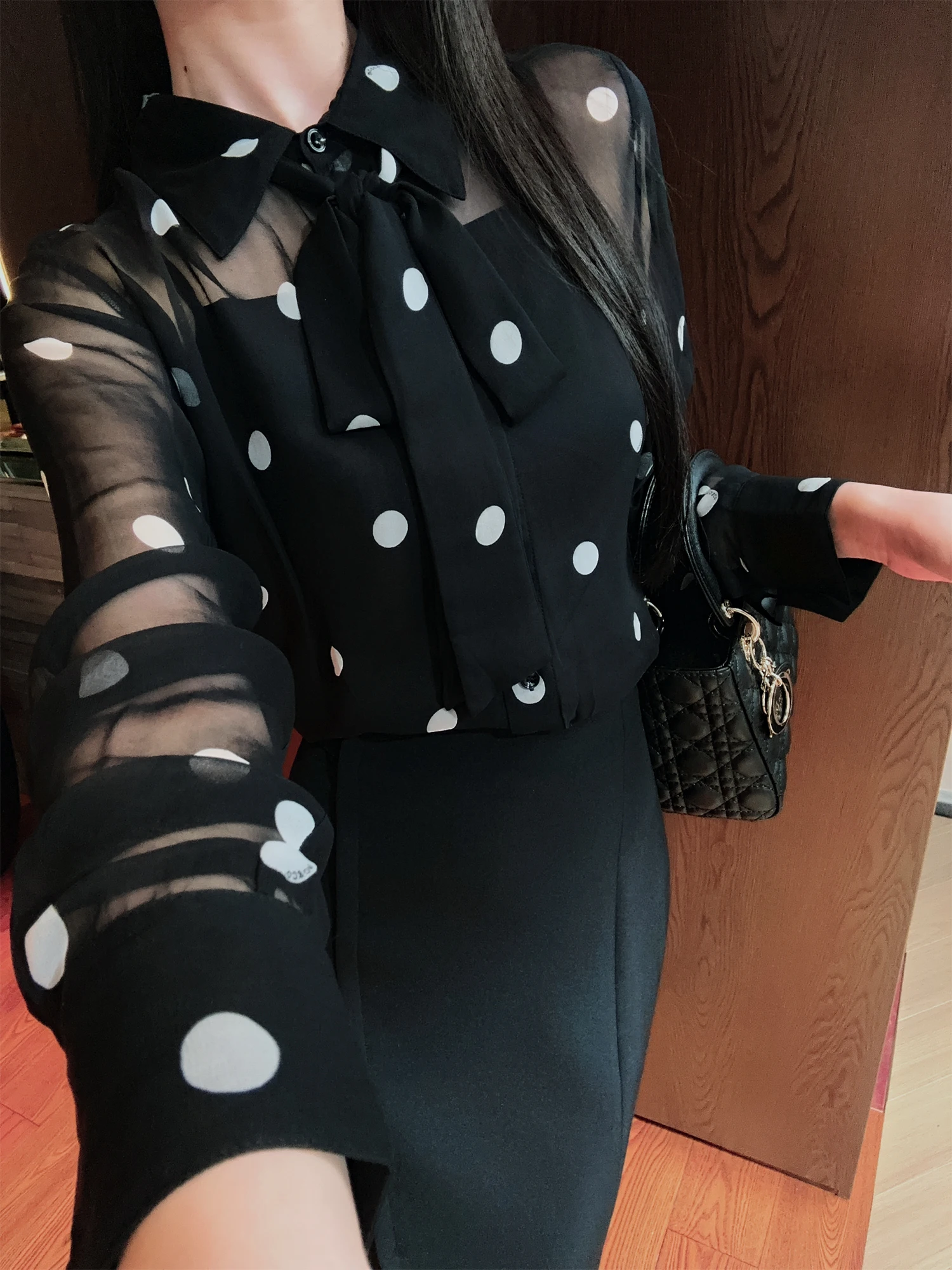 

Bla Polka Dot Long Sve irt Sensation Spring 2025 Faion Trend French Sle Loose Fit Women's Premium irt