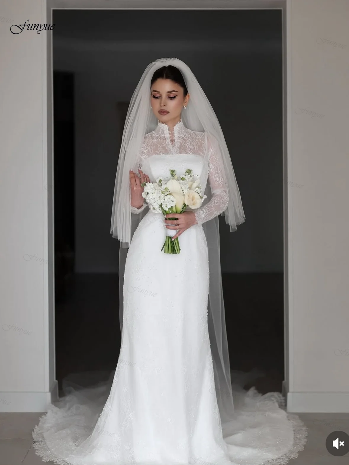 

Funyue Customized Lace Weddings Dresses Bridal Mermaid Long Sleeves High Collar Elegant Bride Gowns with Veils Vestido De Noiva