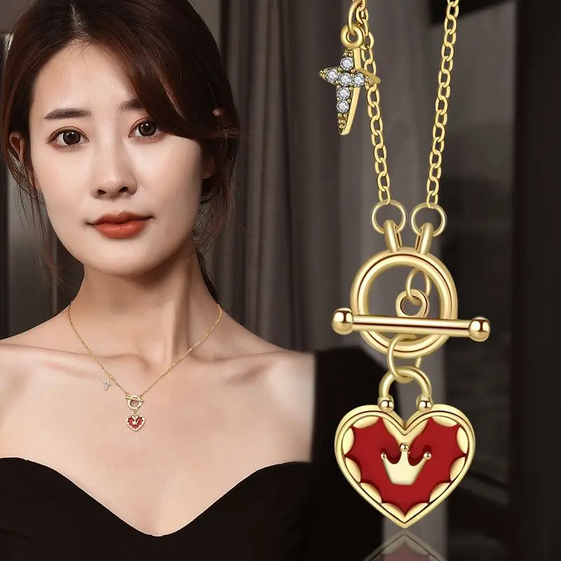 

New titanium steel heart-shaped crown necklace TO buckle light luxury collarbone chain