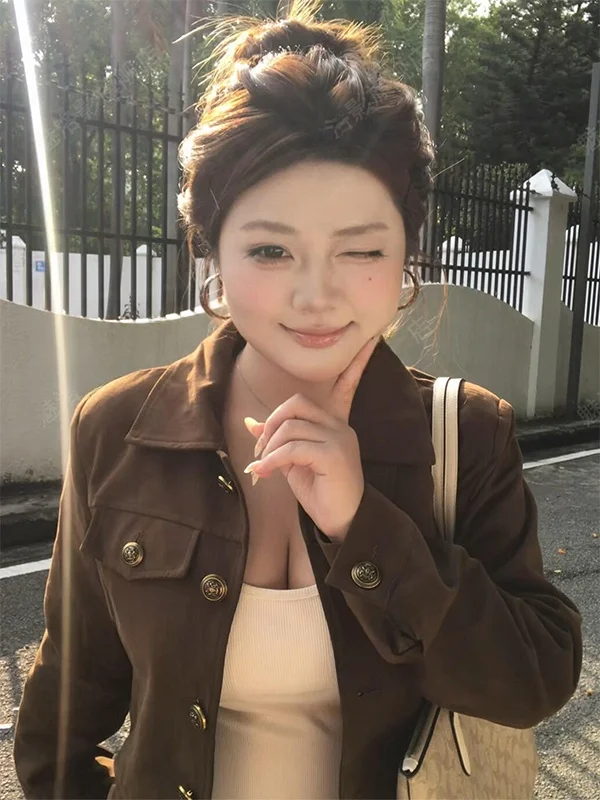 クールなショートスタンドカラーワークウェアジャケット女性の秋冬アメリカンスタイルショートバイクジャケットトップトレンディ通勤風