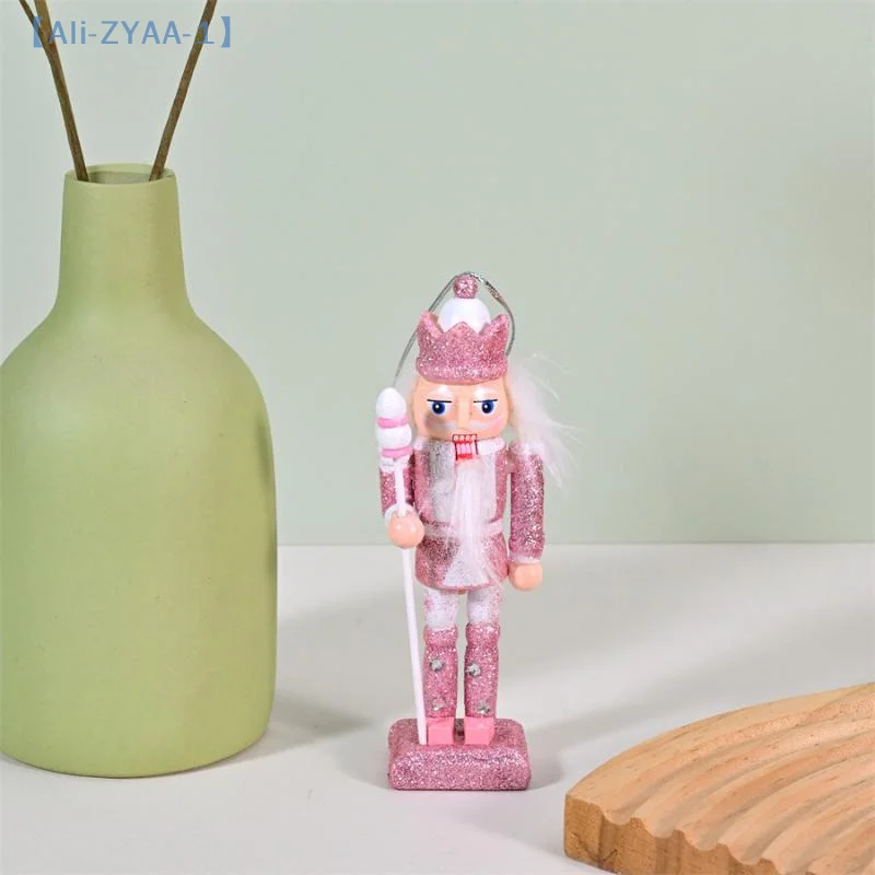 【ZYAA-1】1/4 قطعة زخرفة سطح المكتب المنزلي الجندي كسارة البندق دمية شجرة عيد الميلاد قلادة الوردي الحرف اليدوية الخشبية عيد الميلاد السنة الجديدة ديكور