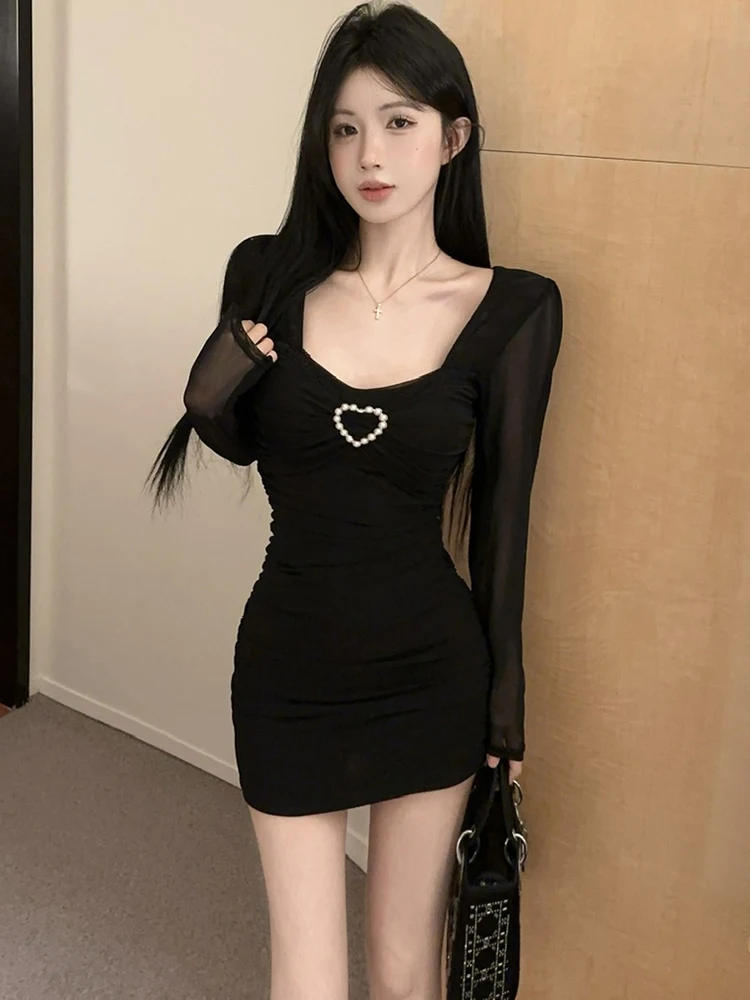 Vrouwen Rode Mesh Chic Kralen Vierkante Kraag Mini Jurk Herfst Elegante Bodycon Hip Wrap Jurk 2025, Koreaanse Mode Fesitval Jurken