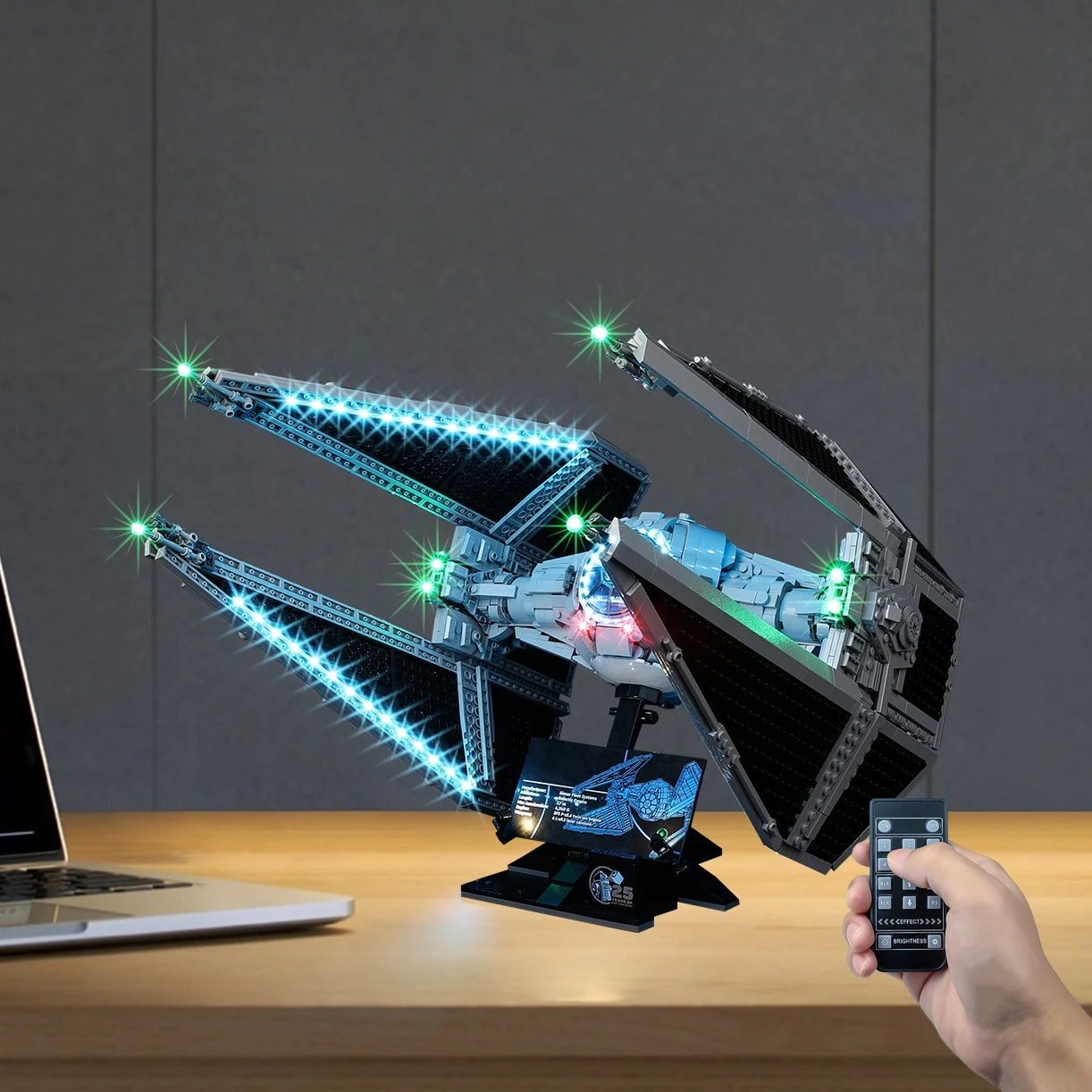 مجموعة إضاءة LED بدون نموذج مناسبة لـ LEGO Star War TIE Interceptor 75382 (باستثناء مكعبات البناء)