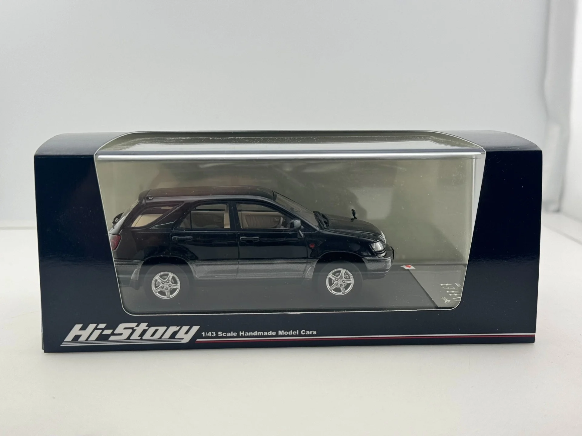 Gebreken ontbrekende antenne Hi Story 1/43 schaal Toyota Harrier harsautomodel
