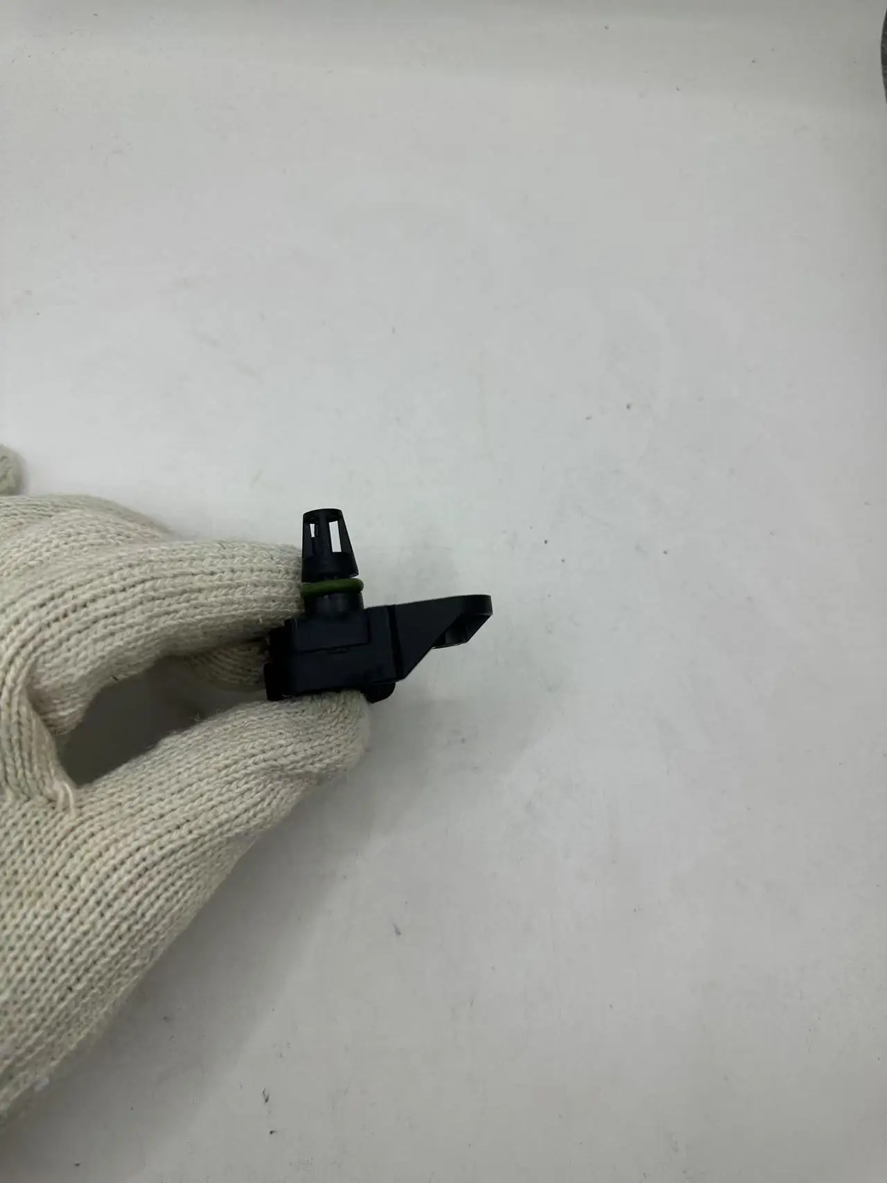 

1pc 0261230217 MAP Intake Manifold Pressure Sensor For Pol-aris R-ZR 570 800 900 1000 0261230217 2410422