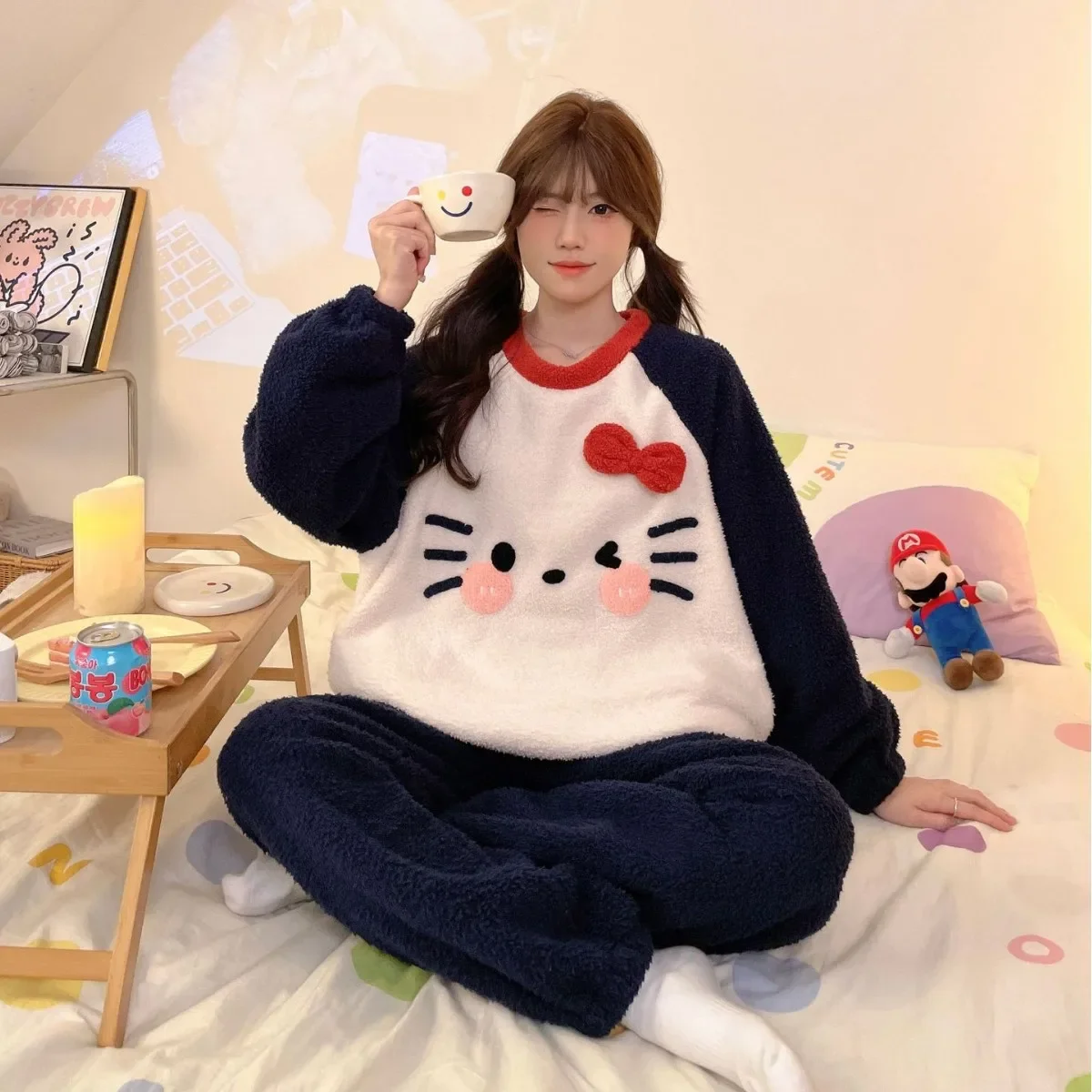 

Cute Hello Kitty Women Pajamas Thickened Warm Long-sleeved Pants Two-piece Autumn Winter Loose Casual Comfortable Homewear Suit