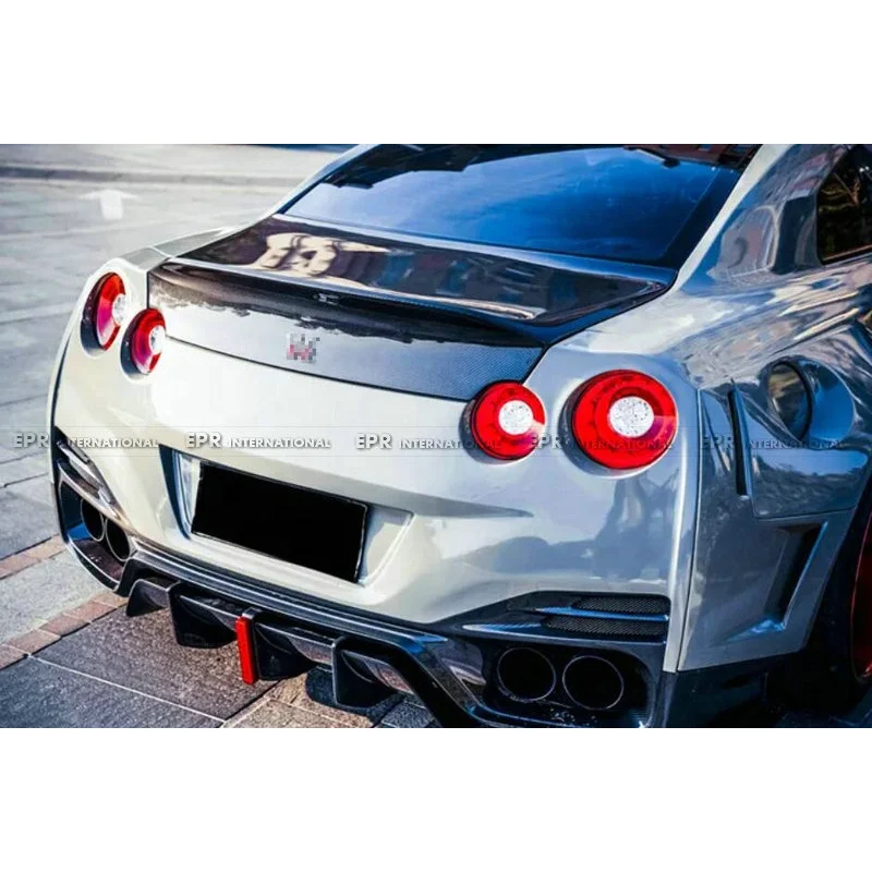 مناسبة لصندوق السيارة الخلفي من الكربون المحلي في الولايات المتحدة الأمريكية لنيسان R35 GTR كأجزاء الجسم من النوع GTR