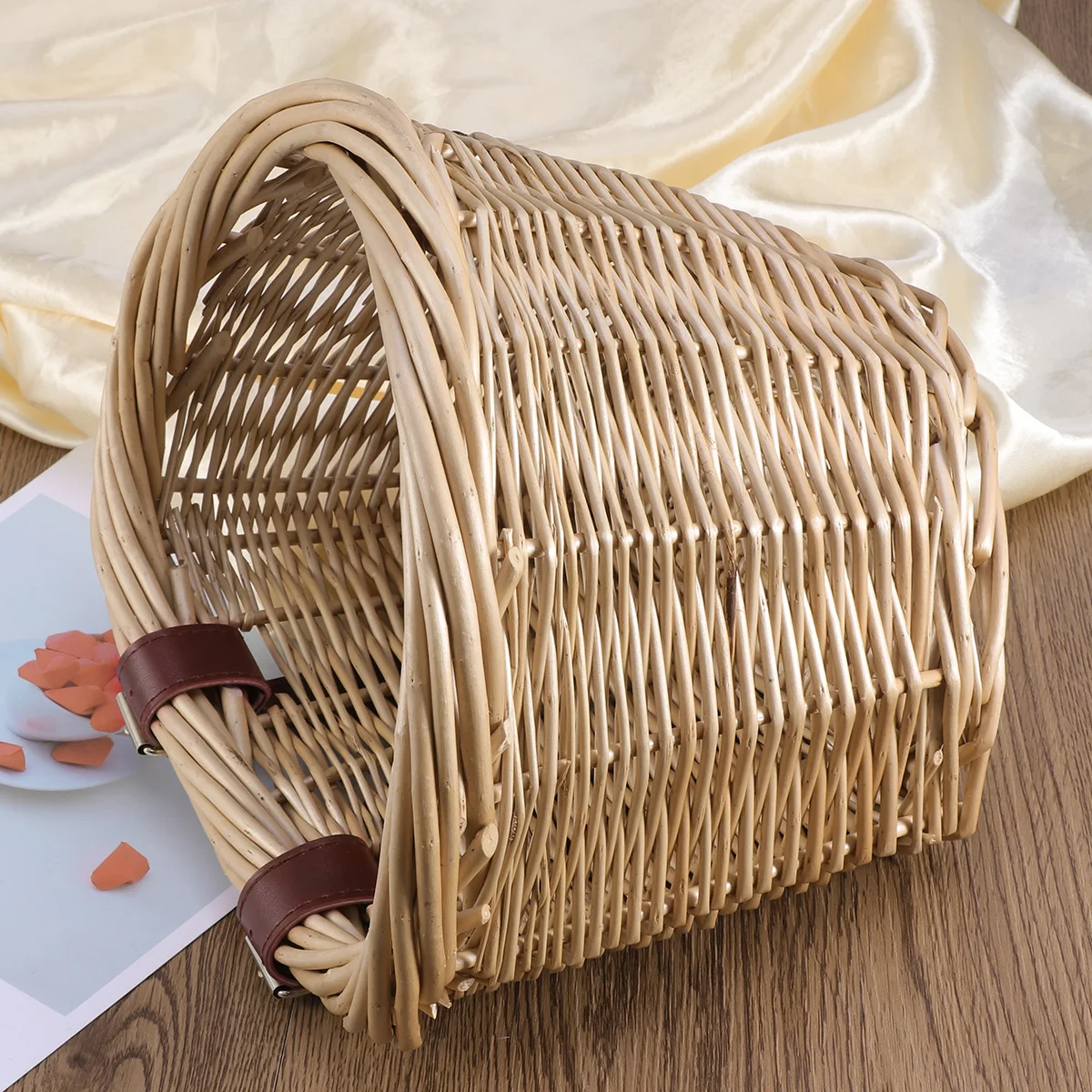 

Premium Front Handlebar Basket Natural Willow Bike Storage Durable Handmade Wicker Basket Leisure Cycling Heavy Duty No Tools
