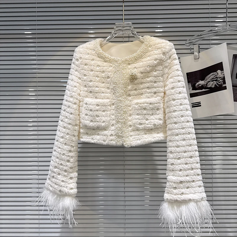 النمط الفرنسي حبة الربط تصميم الشعور أسفل بطانة سترة قصيرة 2025 شتاء جديد مزاجه المرأة معطف أنيق #1