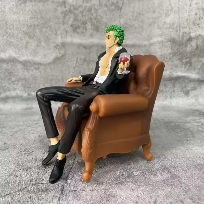 One Piece Anime Figur Anzug Thug Sofa Roronoa Zoro Sitzende Modell 14 cm PVC Action Figur Dekoration Ornamente Statue Spielzeug geschenk