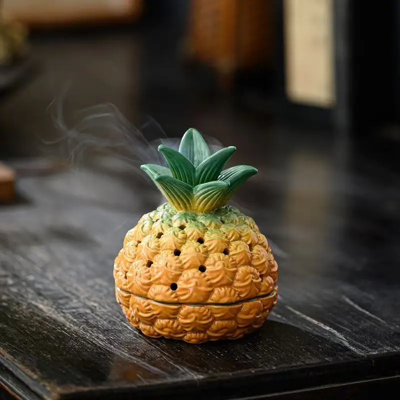

Creative Pineapple Shaped Incense Stove Desktop Ceramics Fruit Figurer Home Office Decorations Funny Incense Holder Xmas Gifts