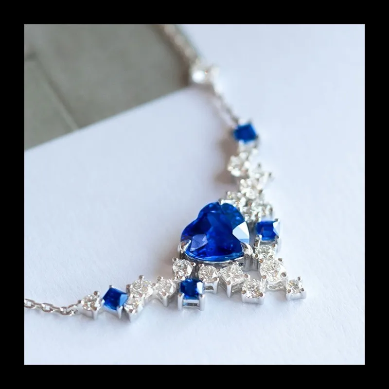 جديد ضوء فاخر محاكاة سريلانكا الياقوت القلب قلادة المرأة، مطعمة مع الحب الأزرق الملكي قلادة مجموعة سلسلة