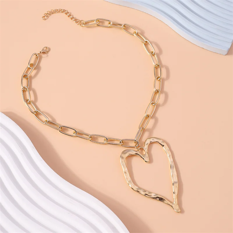 Aihua Punk Gold Color Big Hollow Heart Pendant Necklaces for Women Metal Chain Choker Necklaces Fashion Jewelry