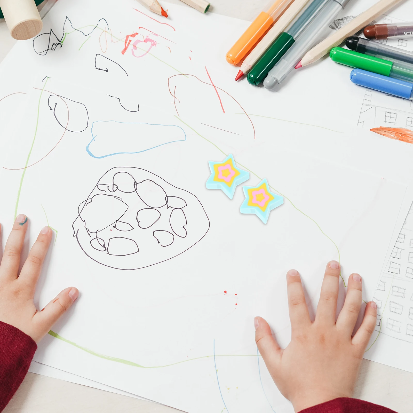 

50 Pcs Pentagram Erasers Cute Star Design Gentle Soft Eraser Deep Cleaning Portable Mini School Supplies for Kids Students