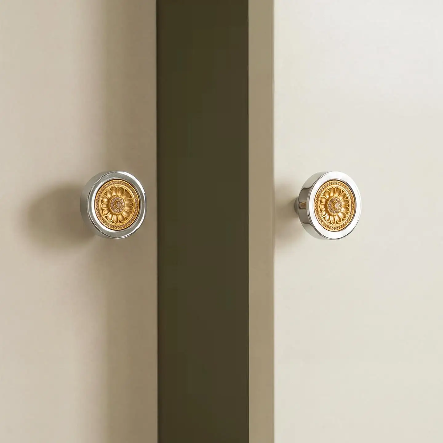 Solid Brass Furniture Handles Polished Chrome Cabinet Door Handles Embossed Sunflower Wardrobe Knobs Drawer Handles
