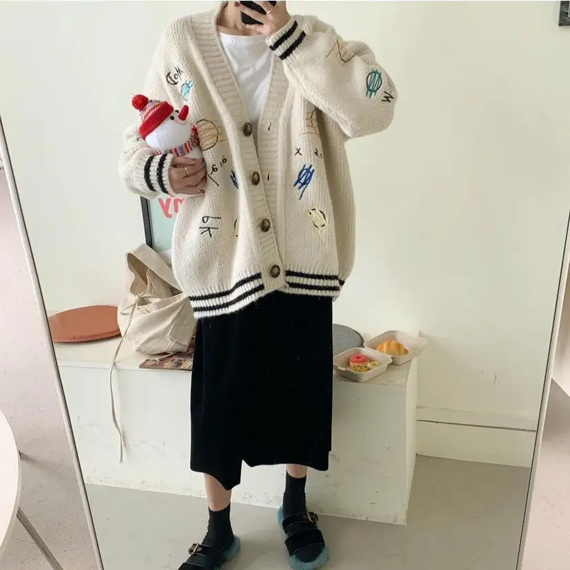 2023 Autumn/Winter Mid Length Loose Thickened Student Embroidered Knitted Cardigan Sweater Coat