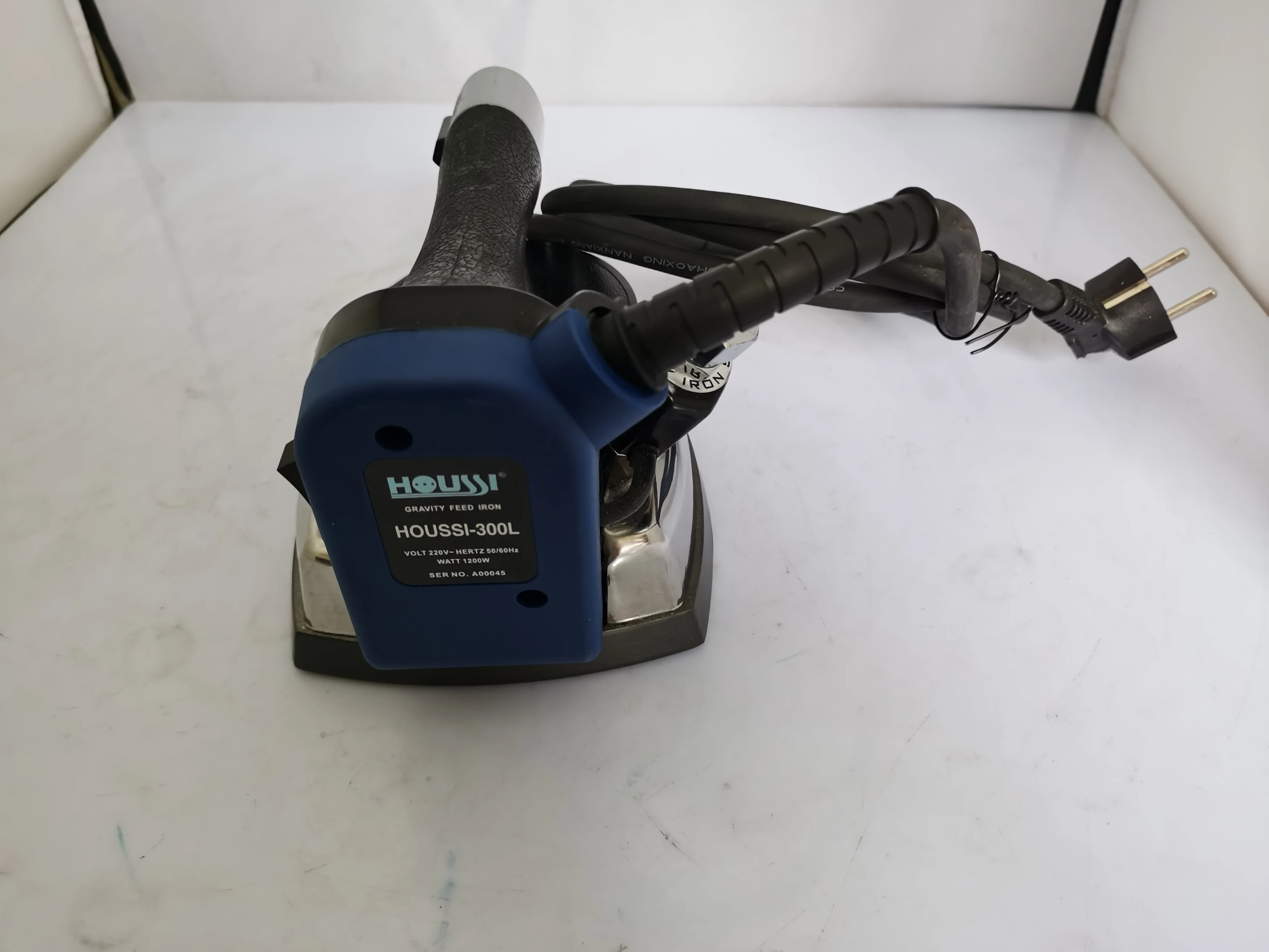 High-power industrial iron, professional bottle-type steam iron, household clothing dry cleaning curtain shop