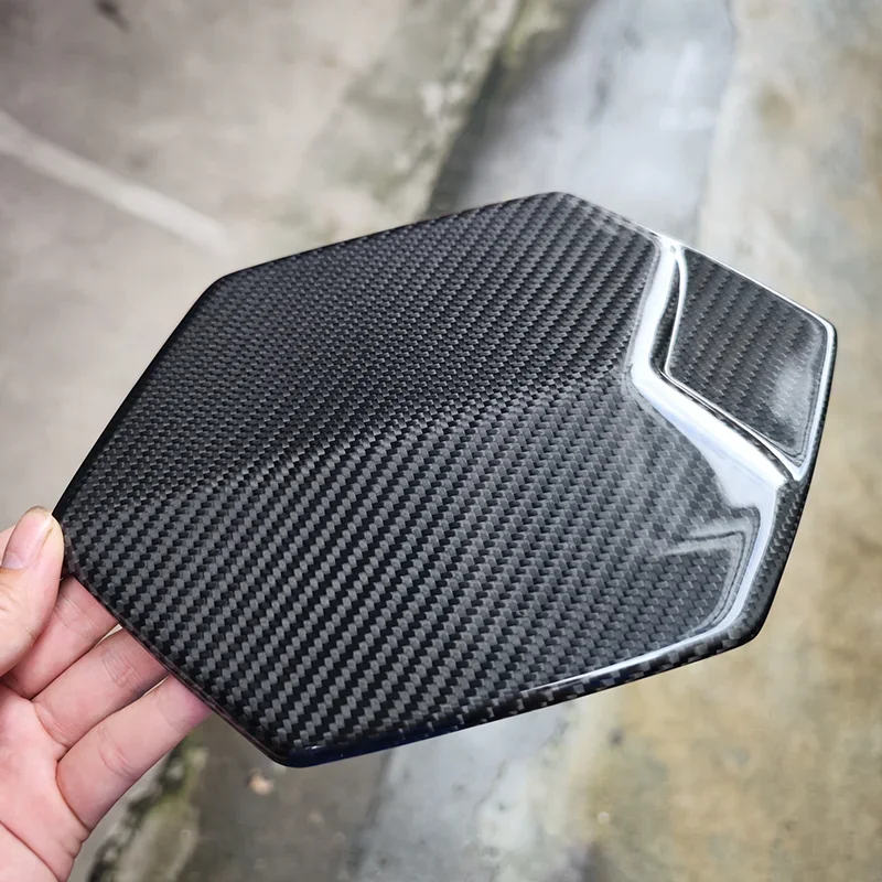 For LAMBORGHINI Aventador SVJ Roadster LP700 LP750 LP780 Dry Carbon Fiber Exterior Fuel Tank Cap Decoration Accessories Body Kit view 4