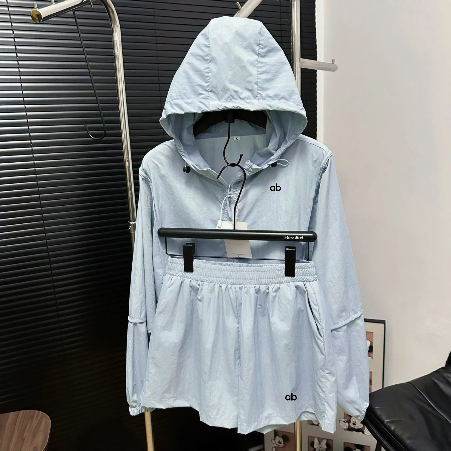 Women Summer Thin 2‑Piece Outfit Hooded Jacket & Shorts Set Elegant Casual Slim Fit Tracksuit Unique Design Sport Two Piece Suit