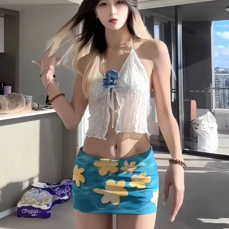 Pure Flirty 3D ดอกไม้ V คอลูกไม้ Halter คอ Crop Top สําหรับผู้หญิงฤดูร้อน Babe เซ็กซี่ Cami Casual Beach Party ชุดว่ายน้ํา