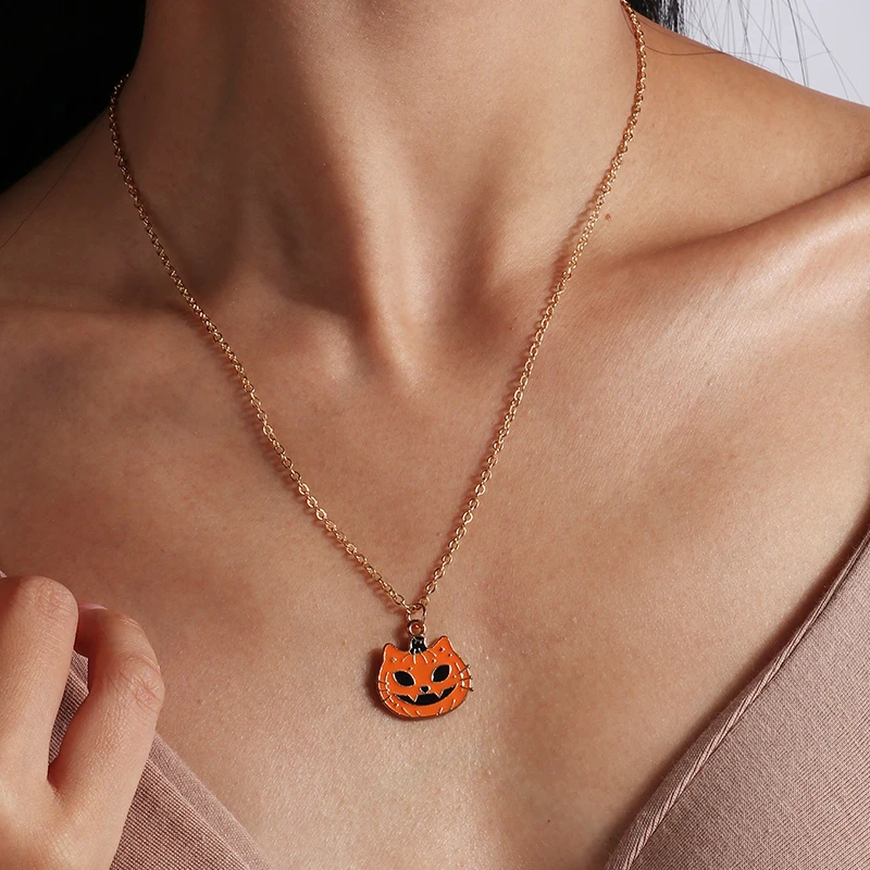 Aihua 4-teiliges Set mit niedlichen Halloween-Halsketten aus Emaille: Kürbis, Fledermaus, Mumie, Hexe, Skelett, Augapfel-Halskette für Damen, Halloween-Party-Schmuck – Detail 10