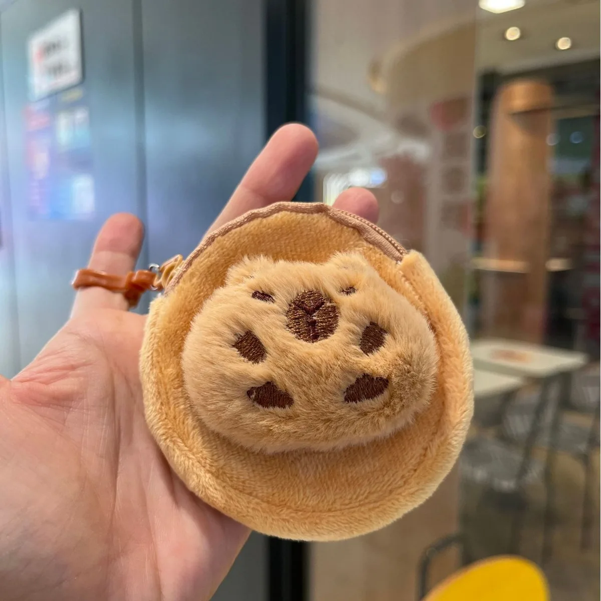 Creative Capybara Kawaii Anime Plush Coin Purse Lovely Cartoon Round Bags Pendant Funny Mini Cat Headphone Storage Bag