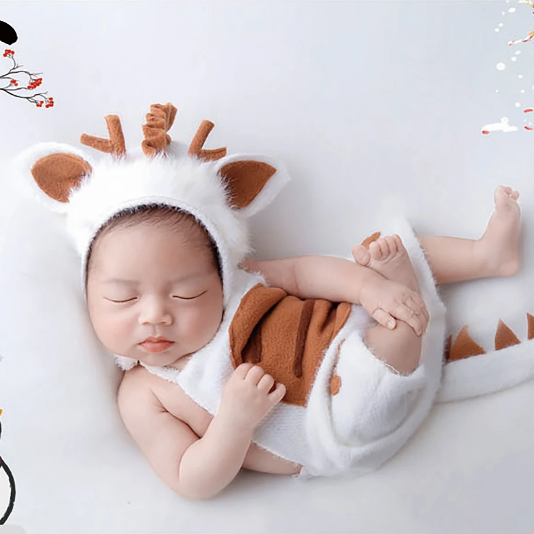 

Newborn Dragon Romper Bonnet Set Sewing Soft Fabric Dinosaur Outfit Newborn Photography Props China Dragon Year Mascot Clothes