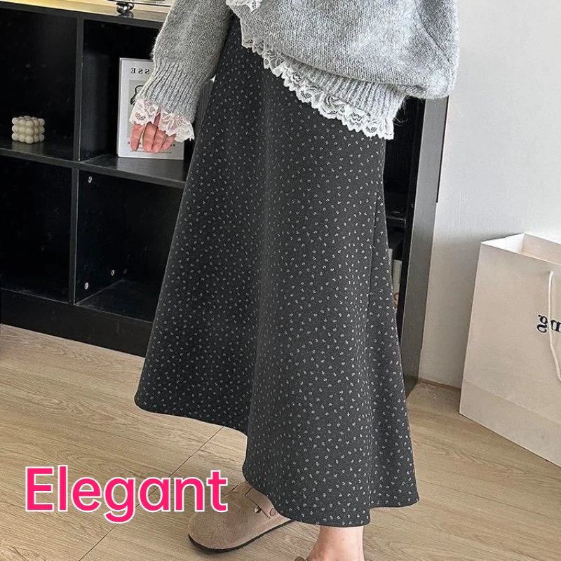 กระโปรงลายดอกสีเทา ฤดูใบไม้ร่วง 2025 รุ่นใหม่ สำหรับผู้หญิง ไซส์ใหญ่ ปิดหน้าท้อง ทรงเอ ยาว บางเบา สไตล์เกาหลี