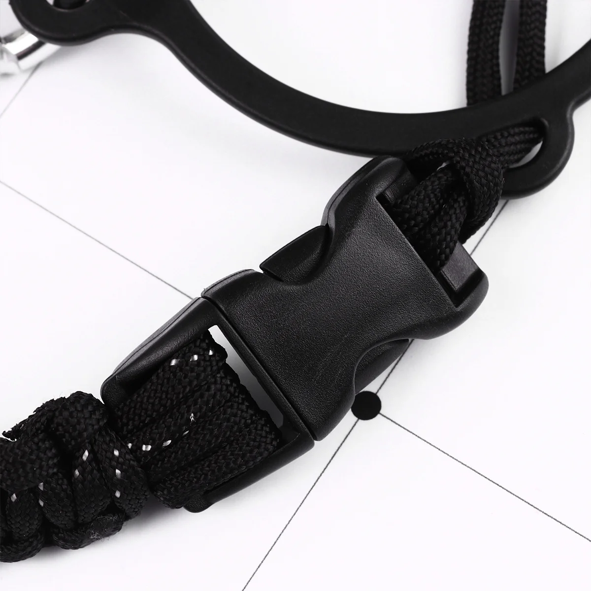 

Braided Umbrella Rope Water Bottle Handle Big Loop Outdoor Emergency Safety Strap Black Bottleneck Rope for Bottle Survival
