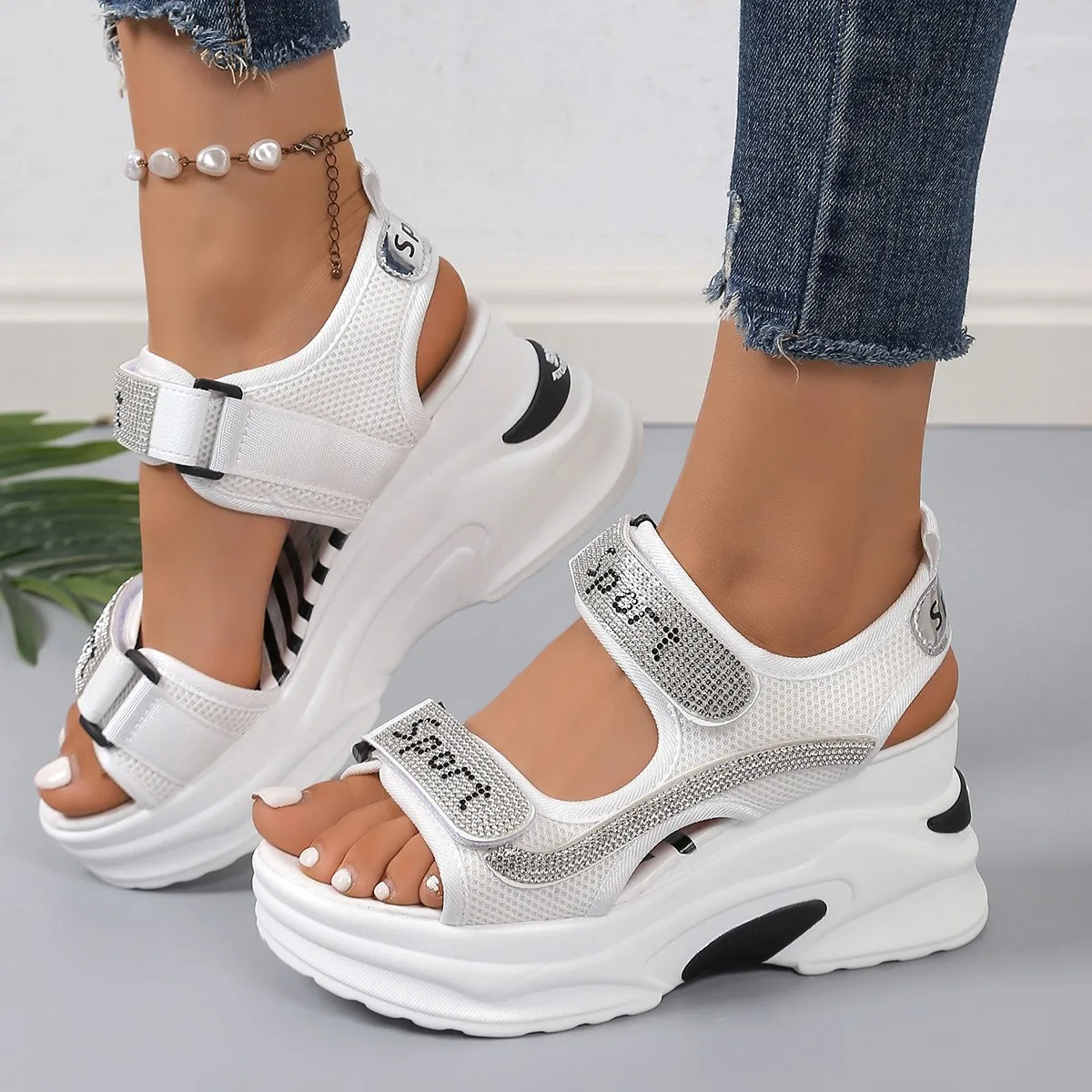 

Summer Women's Sexy Roman Crystal Thick Sole Casual New Walking Shoes Everyday Soft Breathable Fashionable Sports Sandals